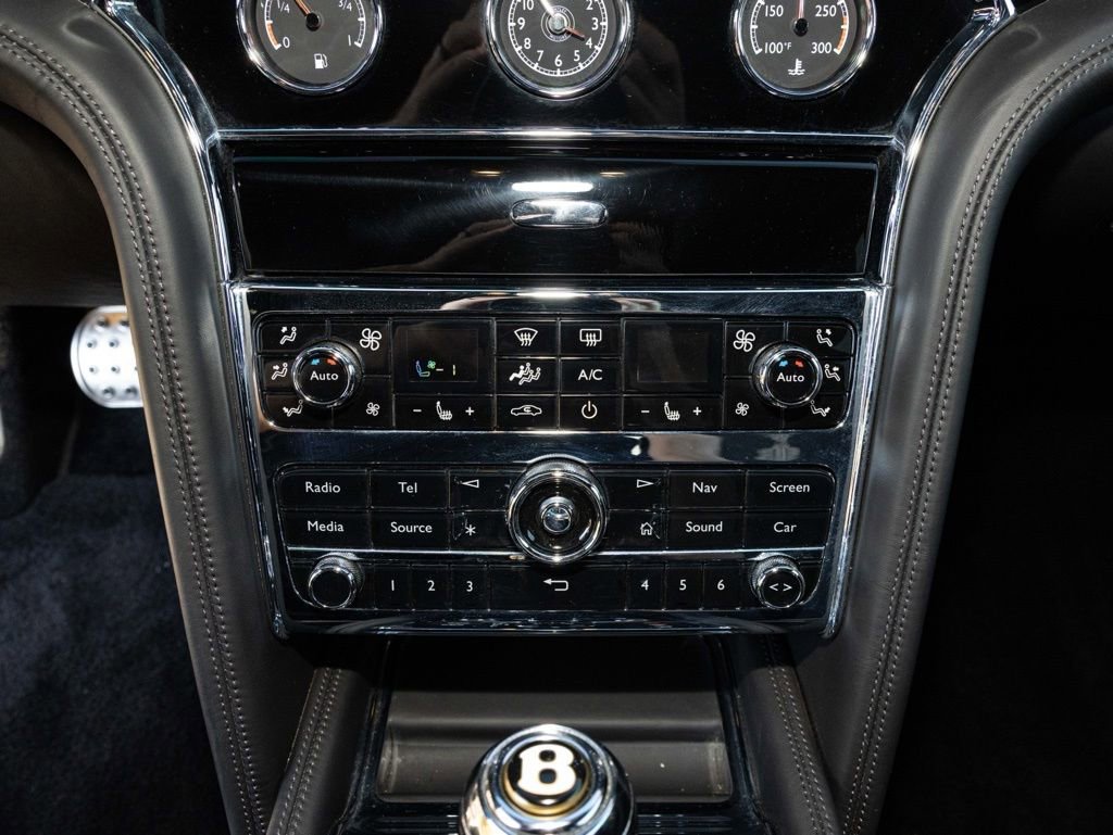 Used 2020 Bentley Mulsanne image 42