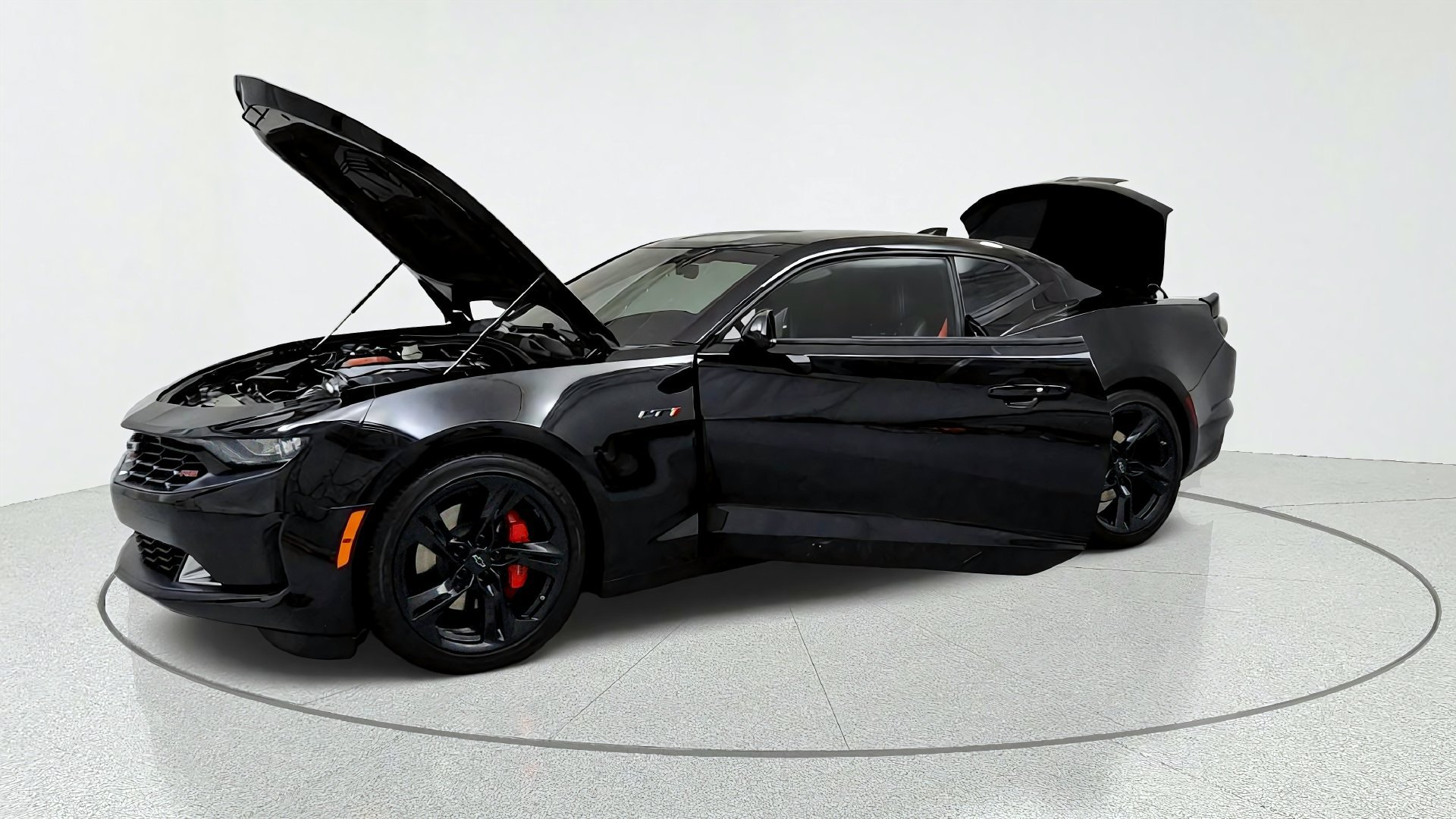 Used 2023 Chevrolet Camaro LT w/ RS Package RWD image 9