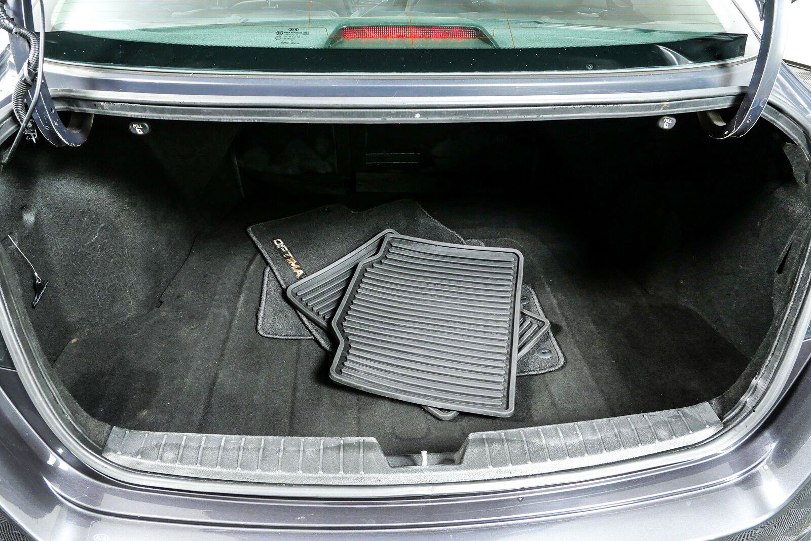 Used 2011 Kia Optima SX FWD image 29