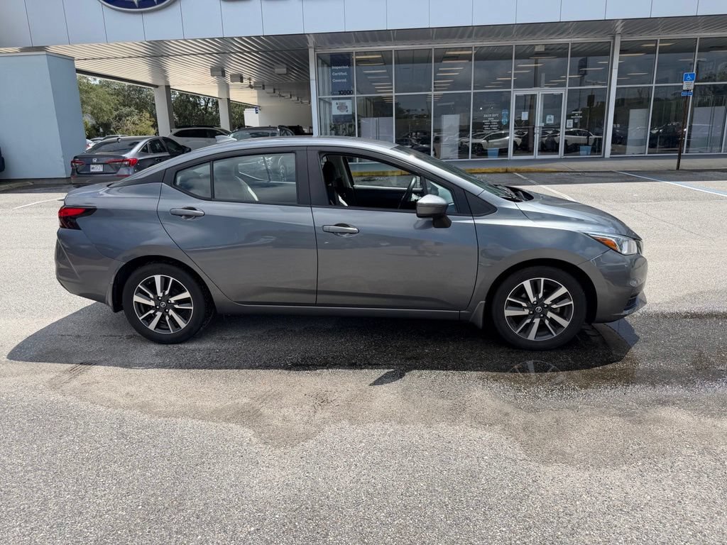 Used 2021 Nissan Versa SV FWD image 2