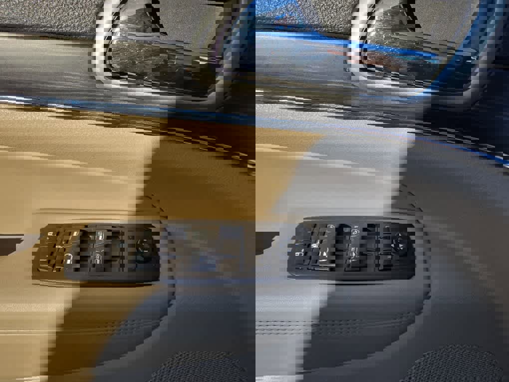 Used 2020 Jeep Grand Cherokee Limited image 21