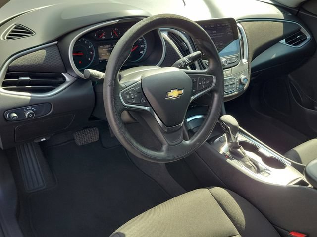Certified 2025 Chevrolet Malibu LT FWD image 14