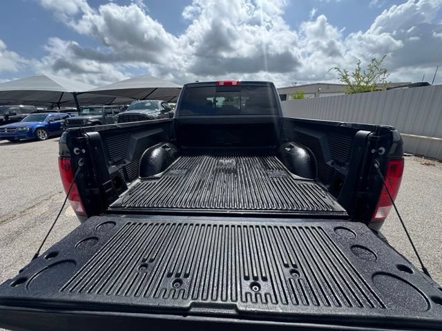Used 2020 RAM 1500 Classic SLT AWD/4WD image 6