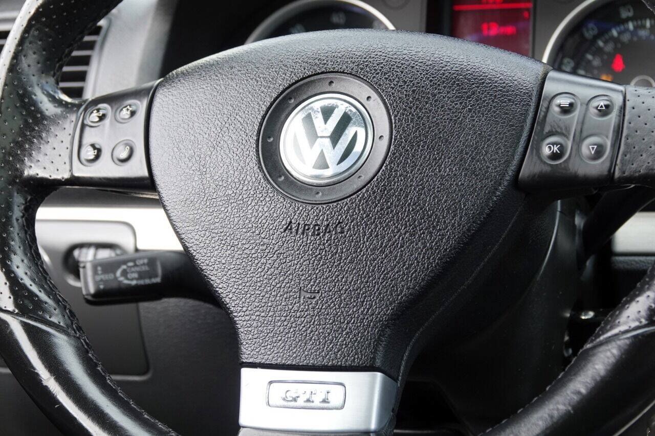 Used 2007 Volkswagen GTI 4-Door FWD image 68