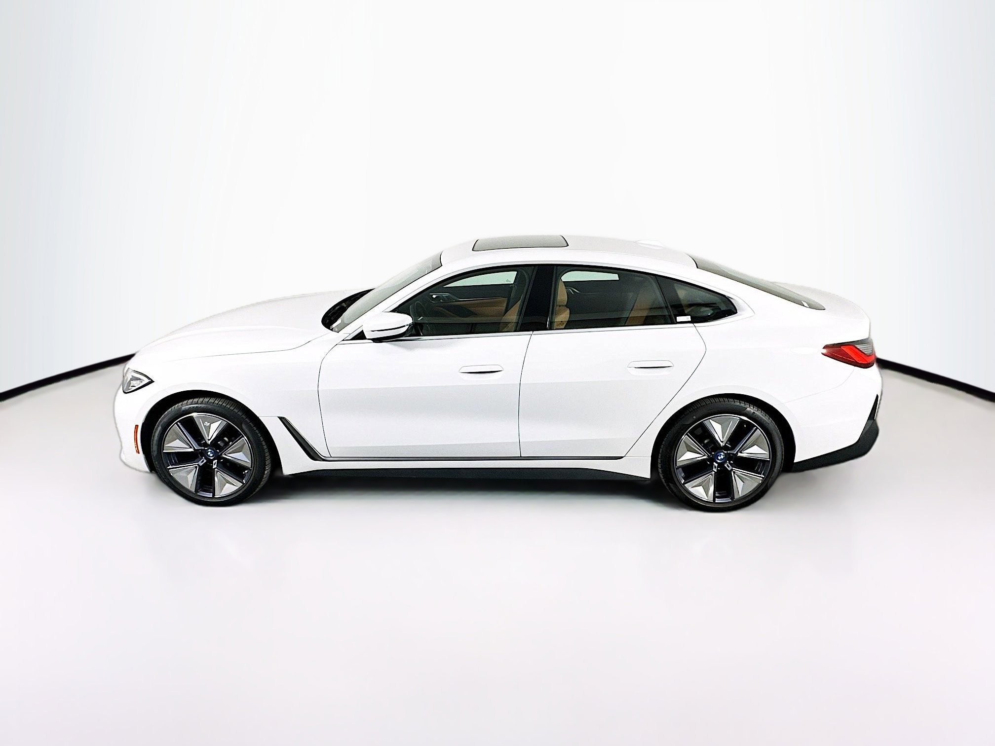 Used 2023 BMW i4 eDrive35 w/ Premium Package image 4