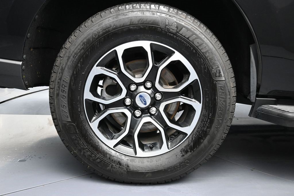 Used 2024 Ford Expedition XLT image 14