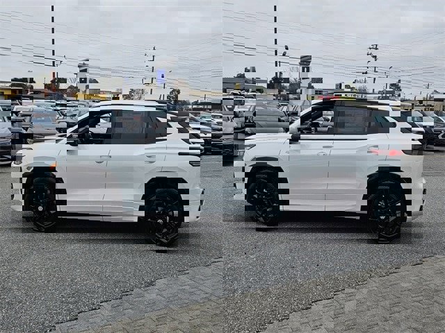 New 2026 Volkswagen Tiguan SE R-Line image 4