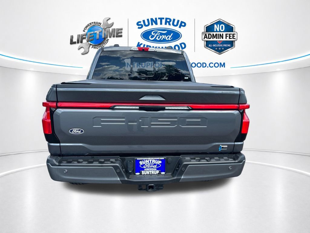 Used 2025 Ford F150 Lightning Platinum AWD/4WD image 4