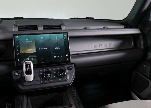 New 2026 Land Rover Defender 110 OCTA AWD/4WD image 13