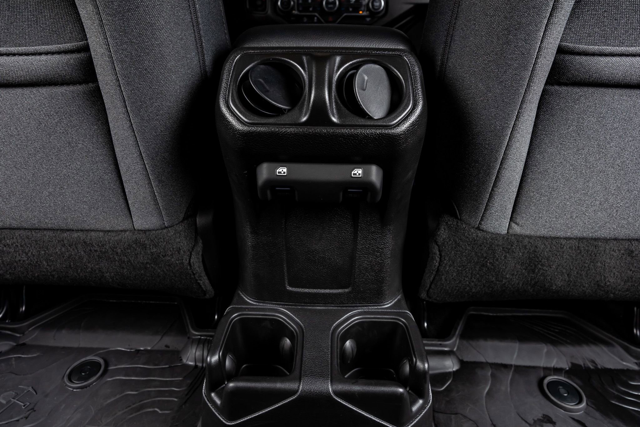 Used 2025 Jeep Wrangler Sport S image 33