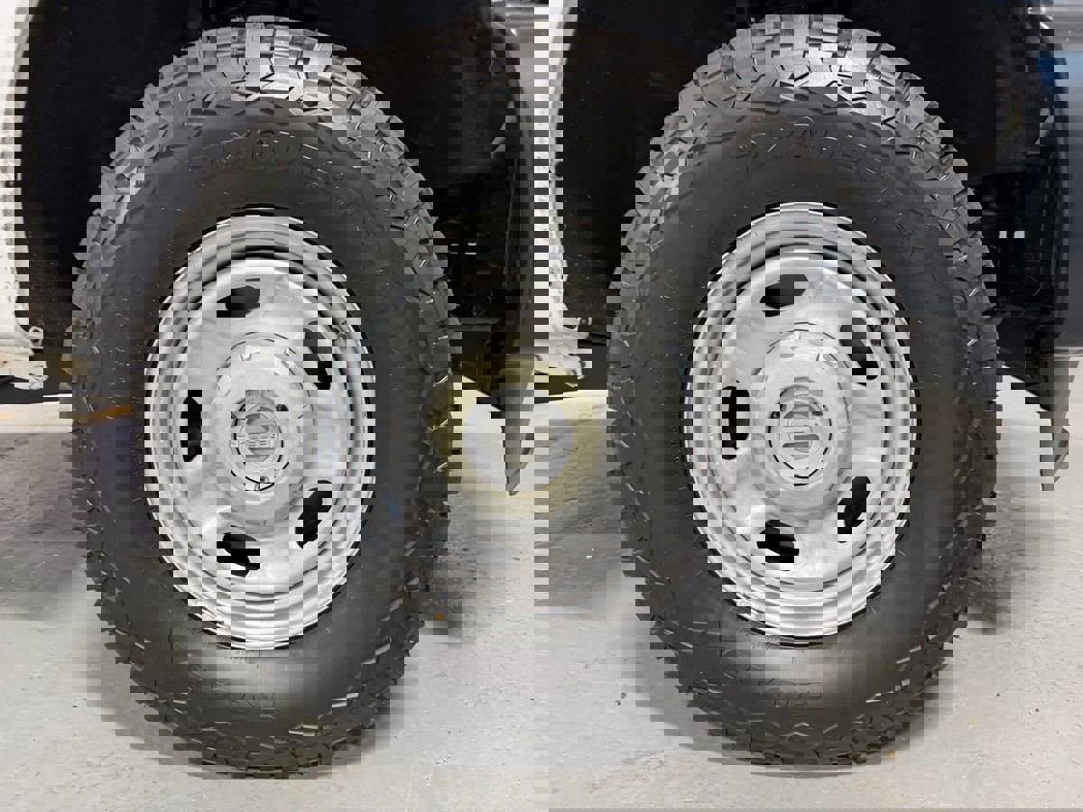 Used 2015 Ford F250 XL w/ Power Equipment Group image 2