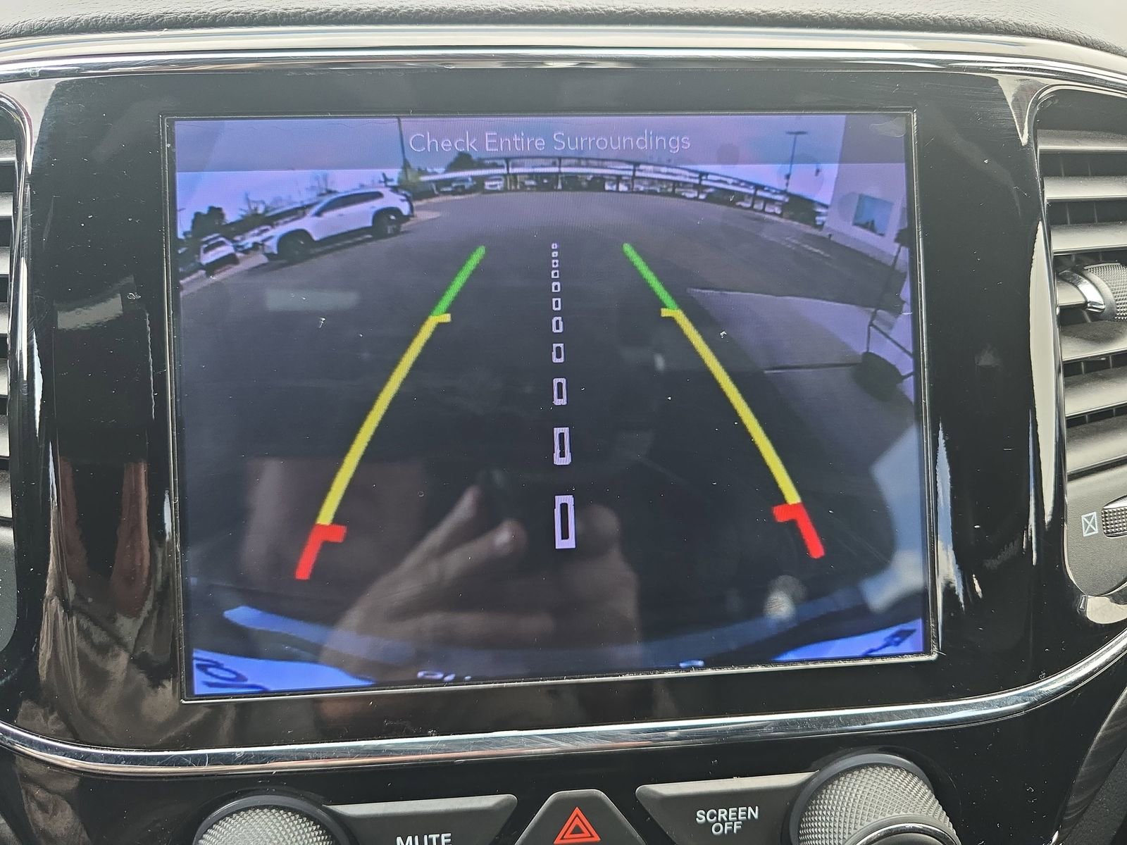 Used 2019 Jeep Grand Cherokee Altitude AWD/4WD image 27