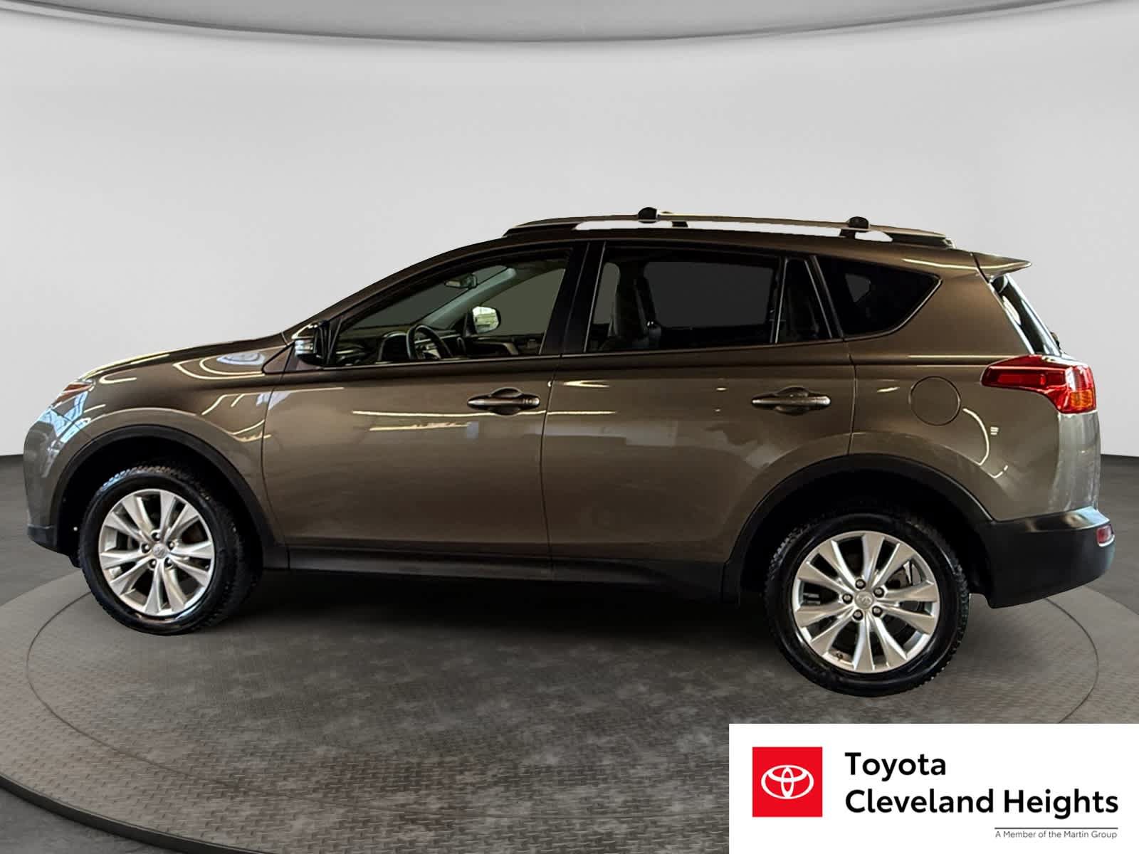Used 2015 Toyota RAV4 Limited AWD/4WD image 8