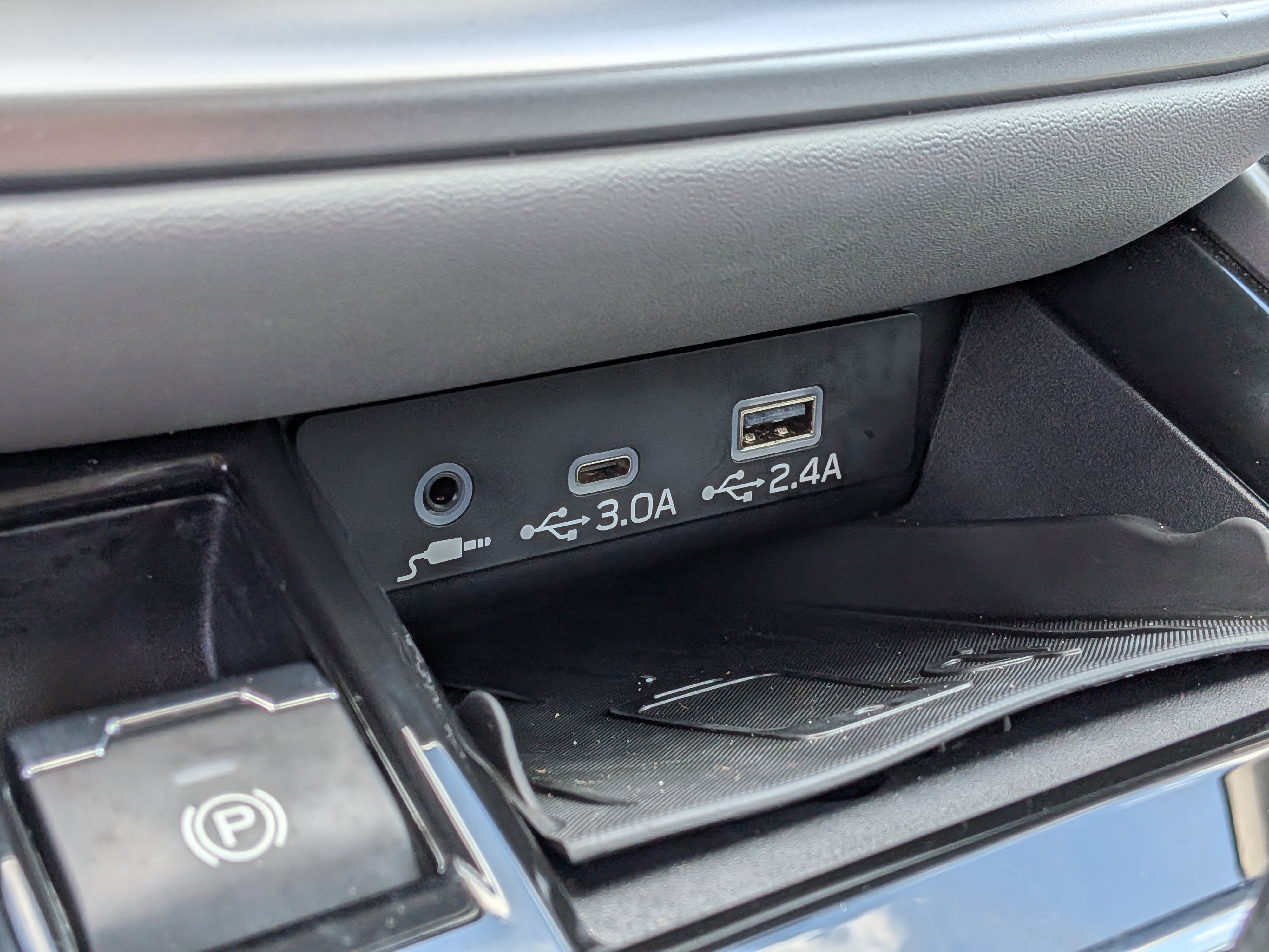 Certified 2025 Subaru Outback Limited AWD/4WD image 32