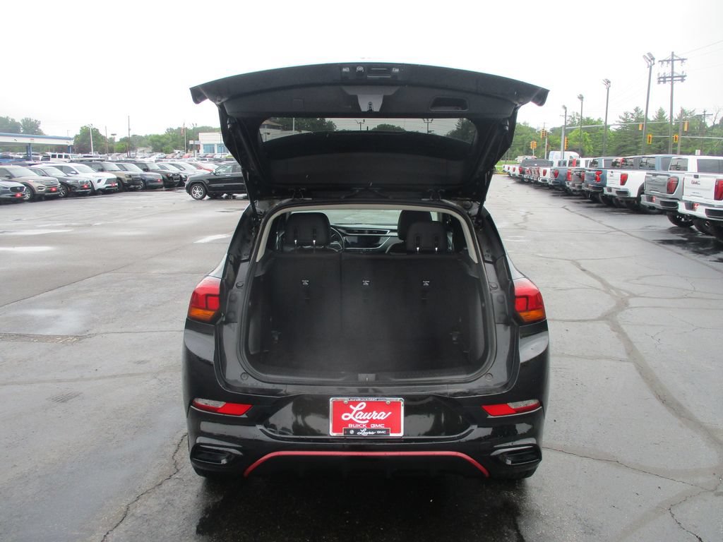 Certified 2021 Buick Encore GX Preferred w/ Sport Touring Package FWD image 8