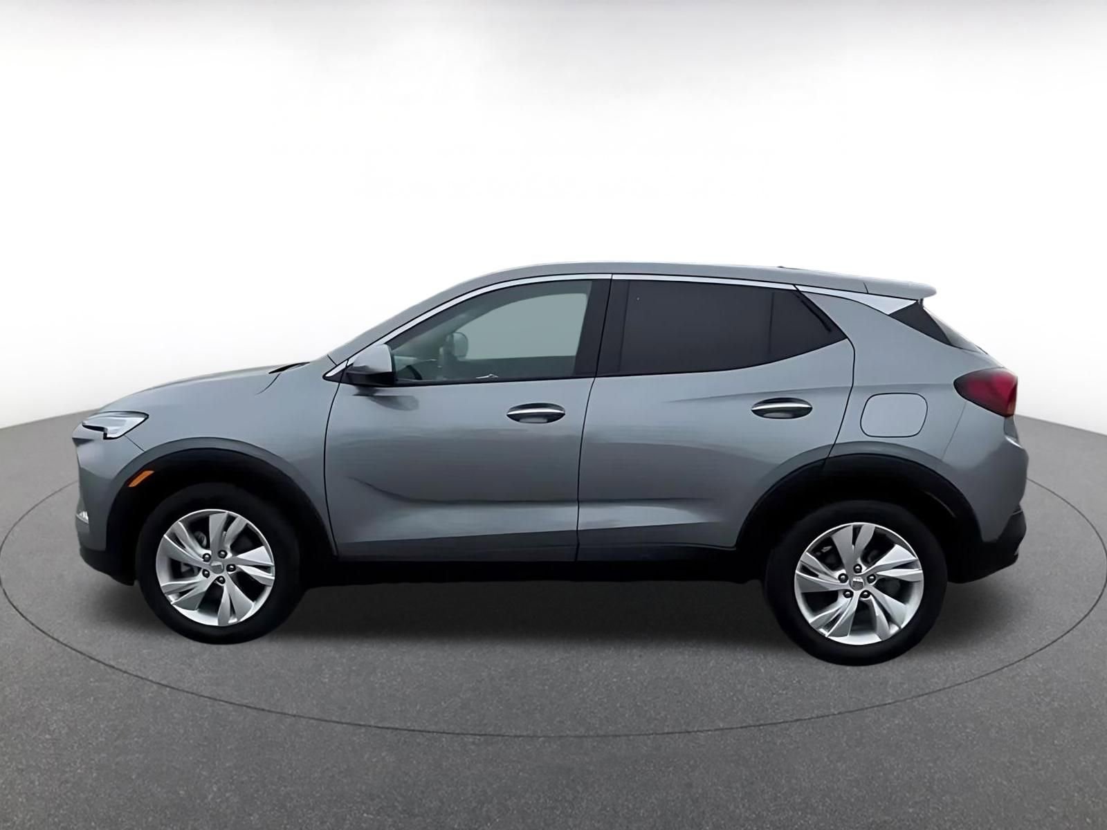 Used 2025 Buick Encore GX Preferred FWD image 9