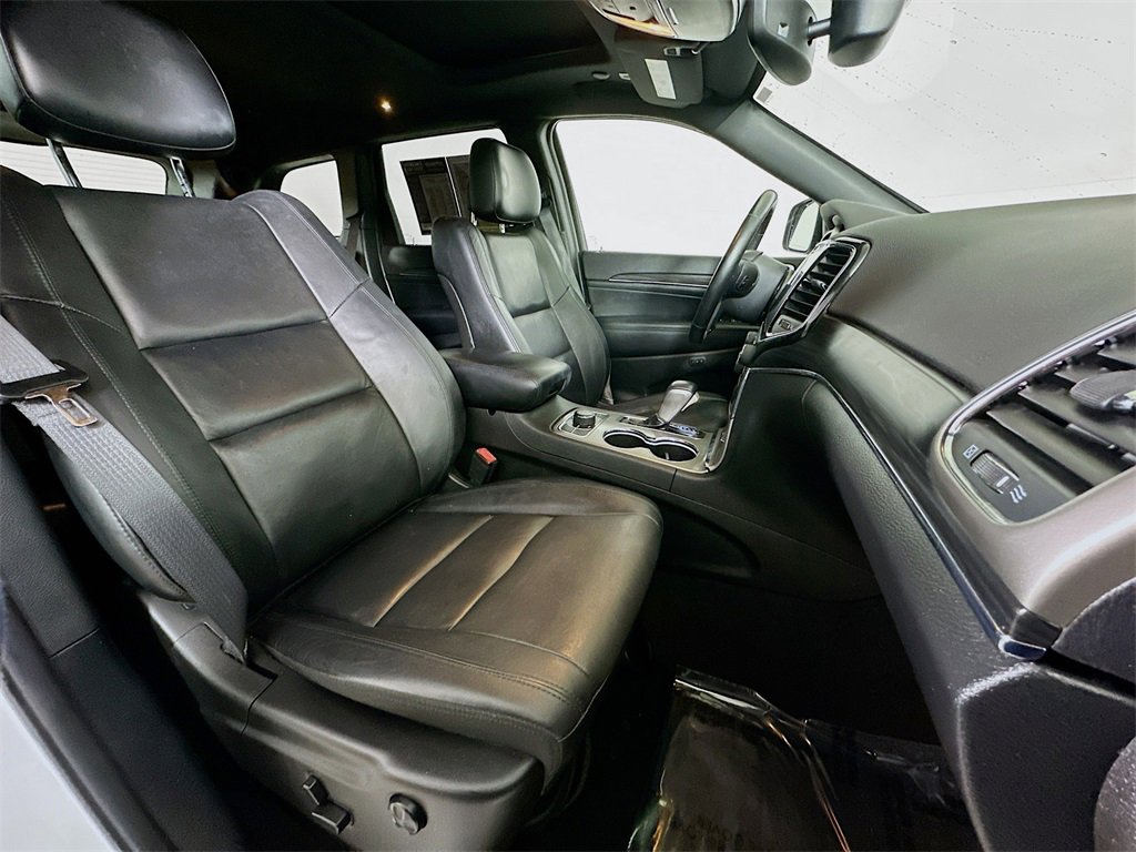 Used 2022 Jeep Grand Cherokee Limited w/ Tech Group image 12