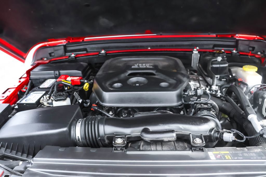 Used 2020 Jeep Wrangler Unlimited Sahara w/ Uconnect 4C Nav & Sound Group image 38