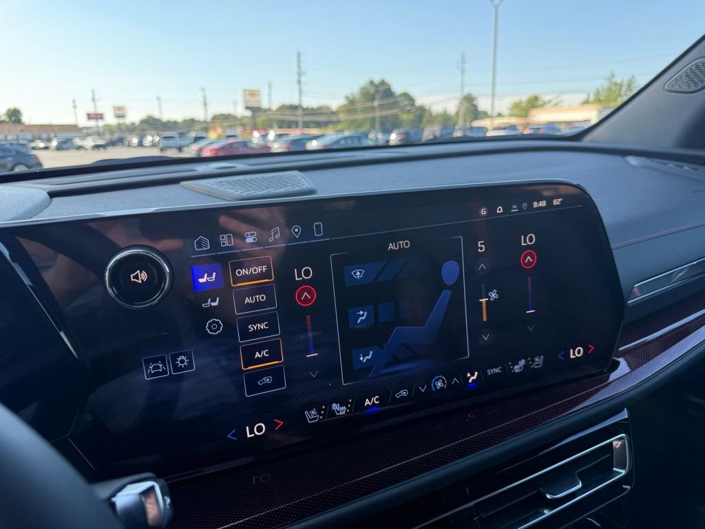 New 2026 Chevrolet Traverse RS image 16