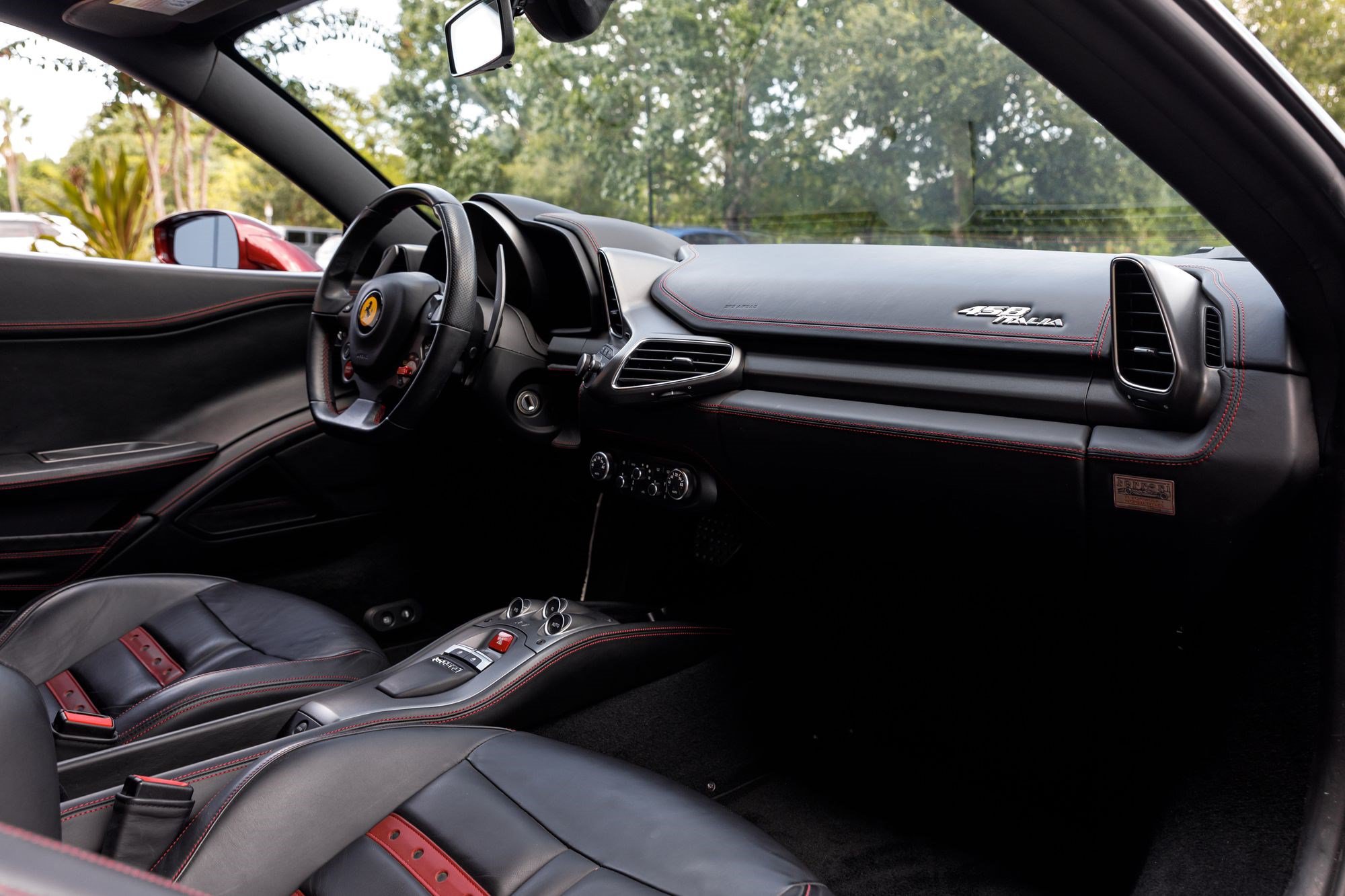 Used 2011 Ferrari 458 Italia Coupe RWD image 15