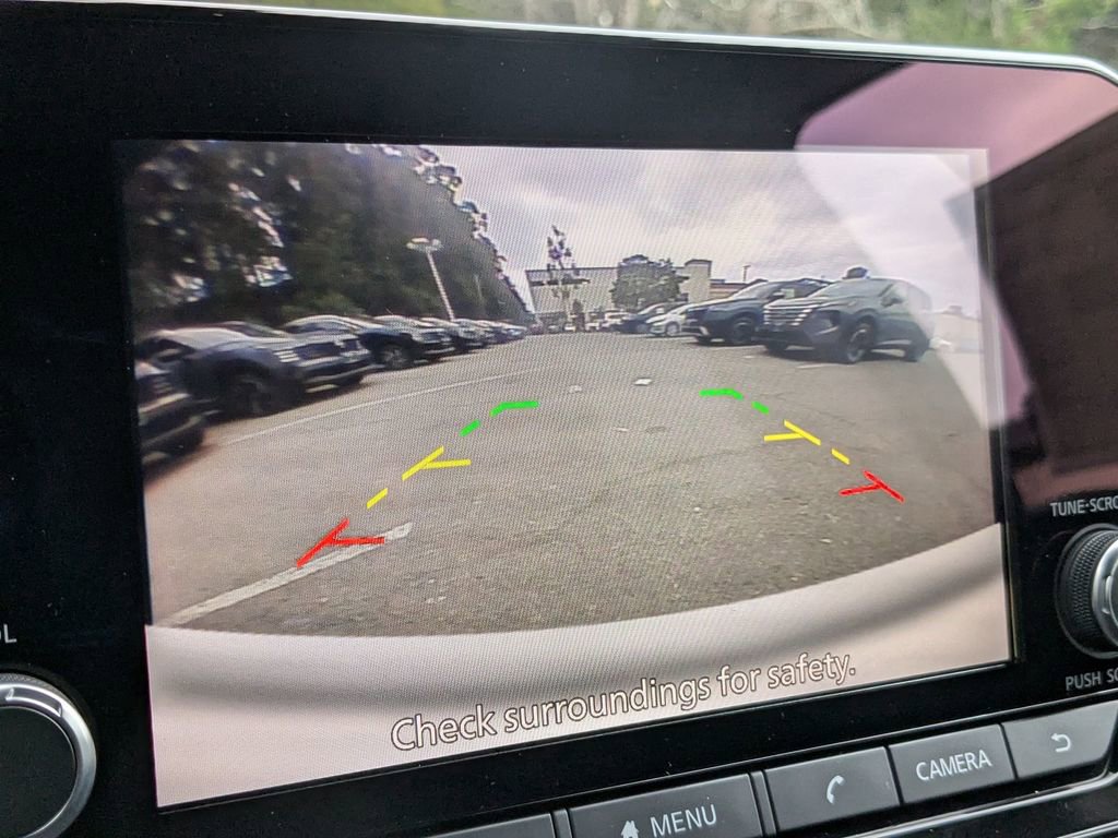 New 2025 Nissan Pathfinder SV image 20