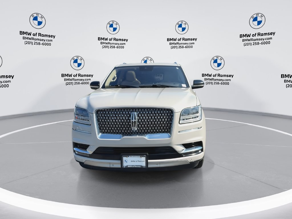 Used 2019 Lincoln Navigator Reserve AWD/4WD image 3
