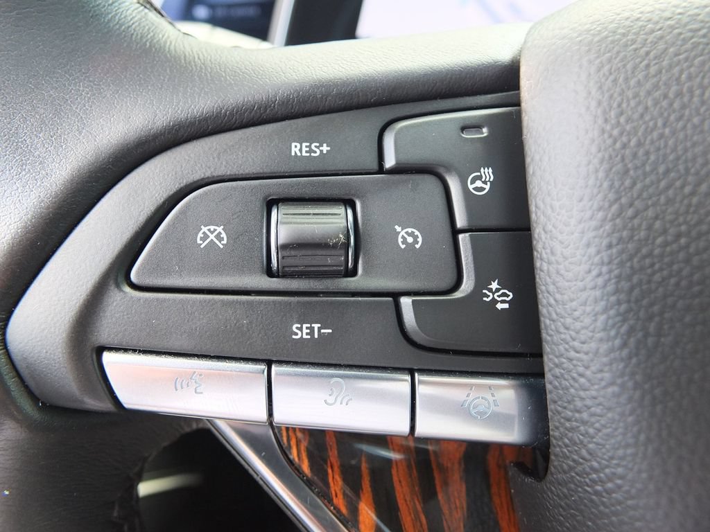 Used 2024 Cadillac Escalade Premium Luxury AWD/4WD image 36