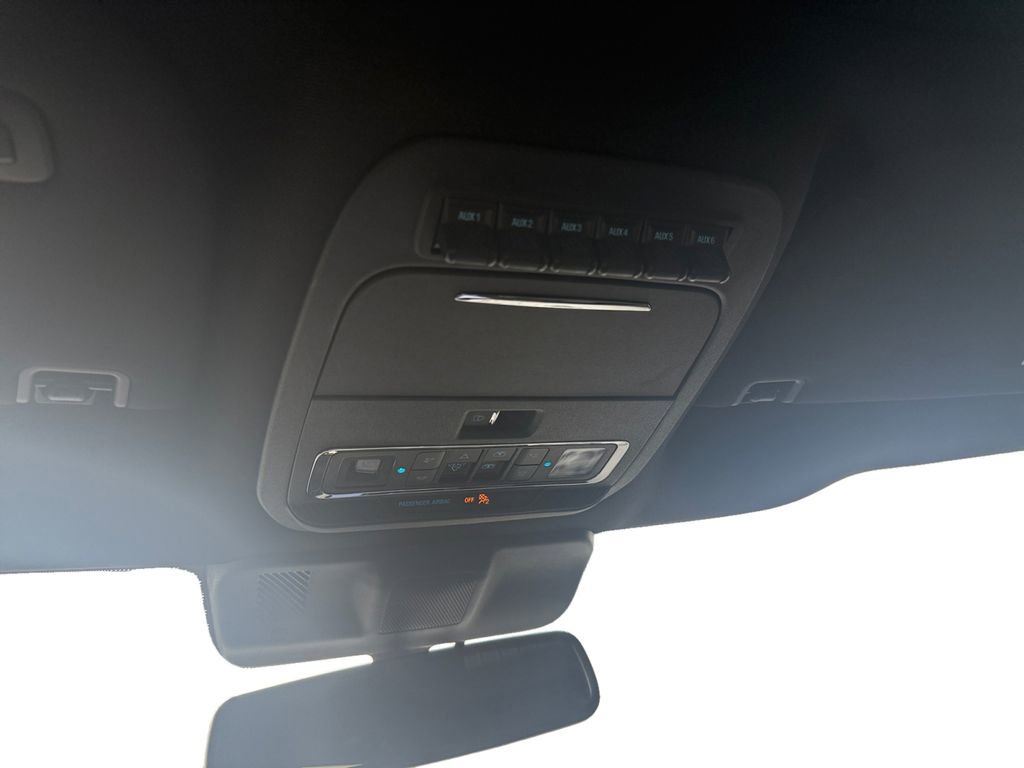 Used 2025 Ford F150 Raptor image 23