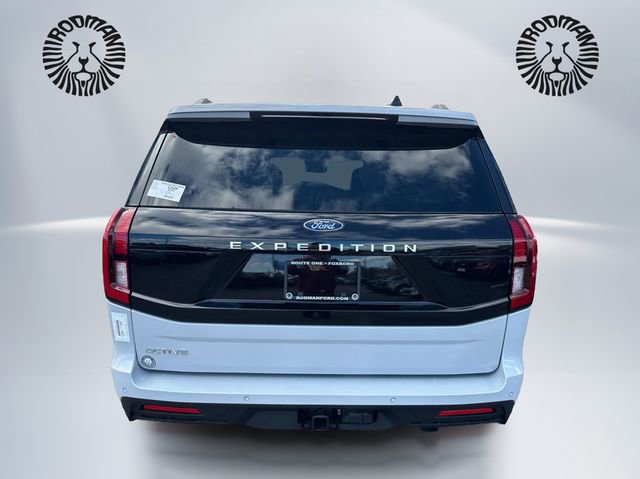 New 2026 Ford Expedition Active image 6
