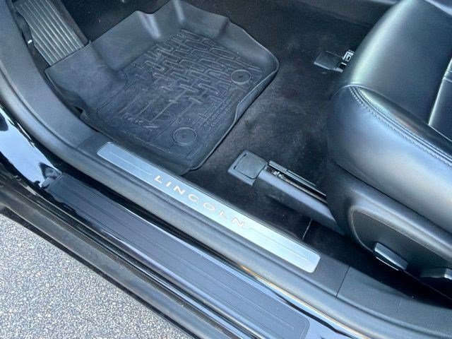 Used 2018 Lincoln MKZ Premiere FWD image 18