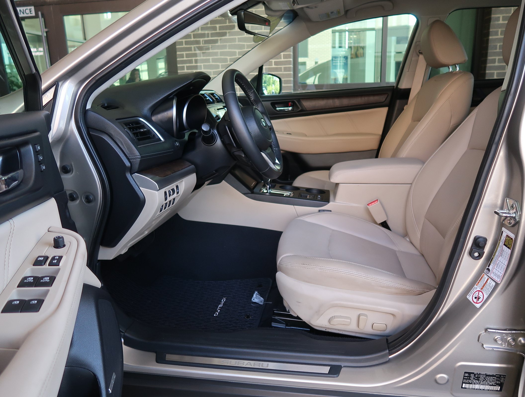 Used 2018 Subaru Outback 2.5i Limited AWD/4WD image 11
