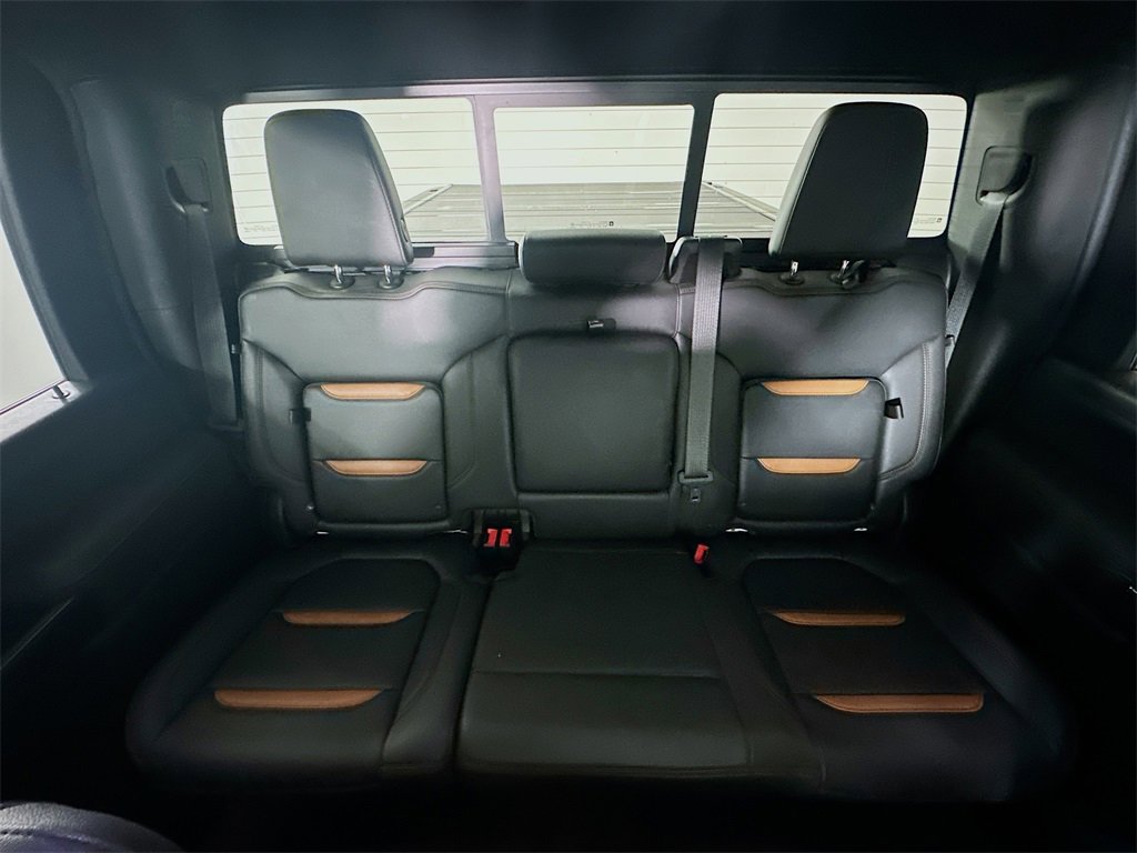 Used 2021 GMC Sierra 2500 AT4 w/ AT4 Premium Plus Package image 13