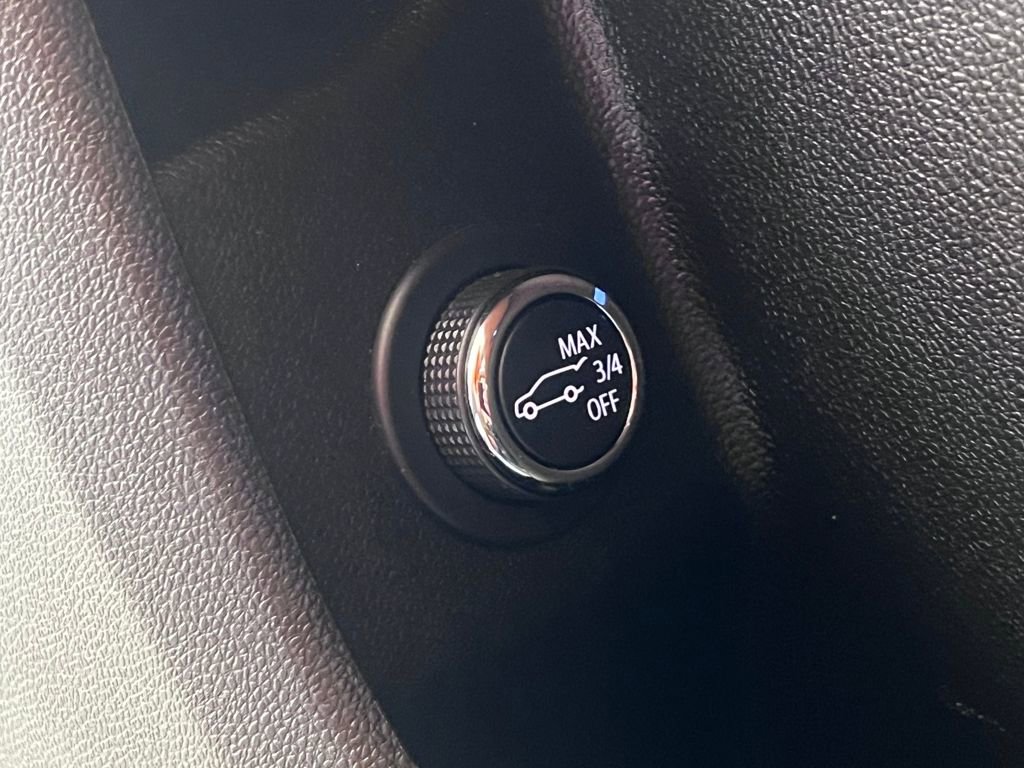 Used 2023 Cadillac XT4 Sport image 31