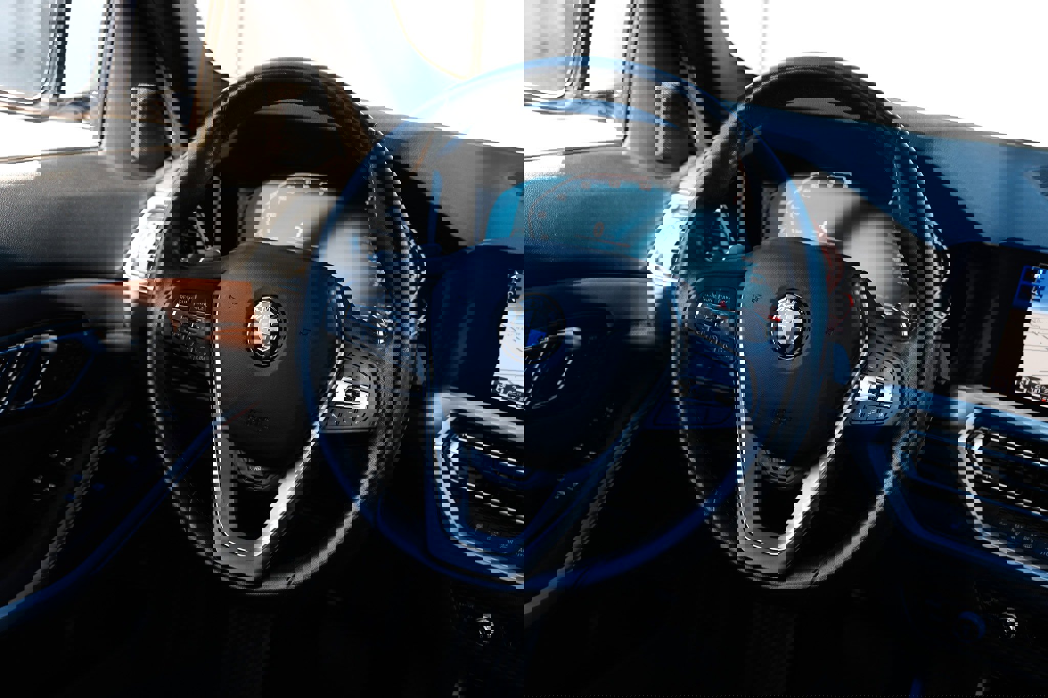 Used 2019 BMW 330i Sedan w/ Premium Package image 33