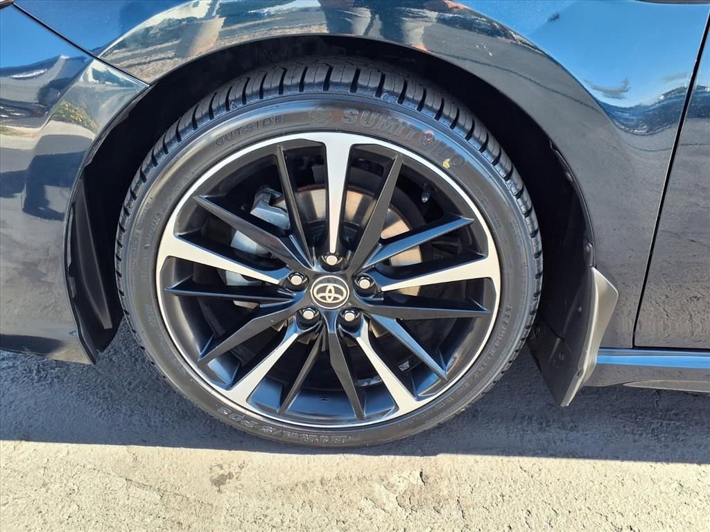 Used 2020 Toyota Camry XSE image 15