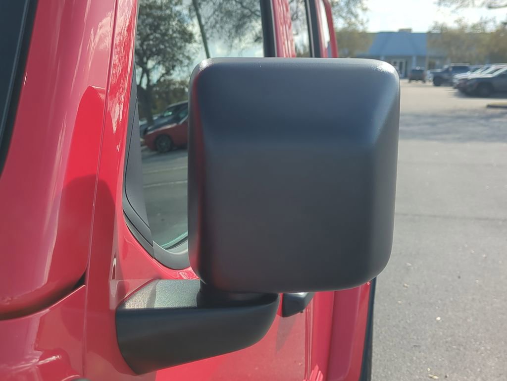 Used 2025 Jeep Wrangler Unlimited Sahara image 13