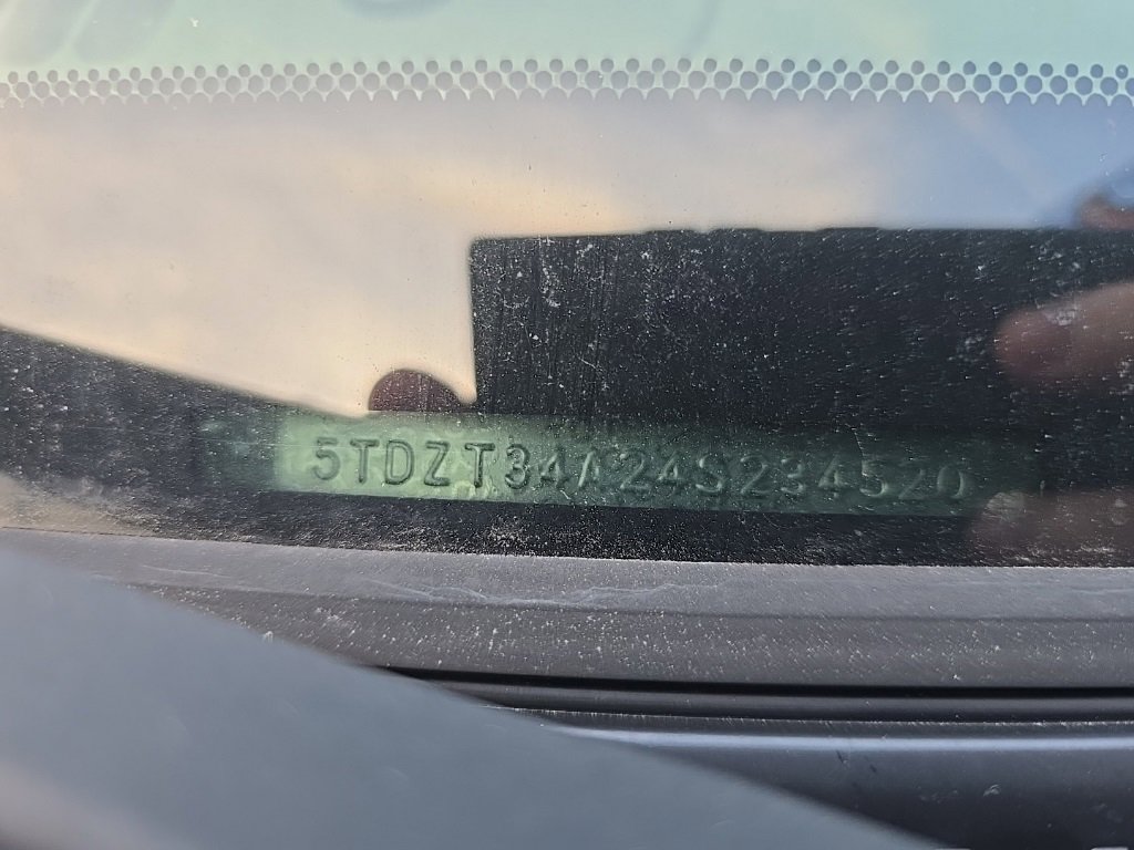 Used 2004 Toyota Sequoia SR5 image 13