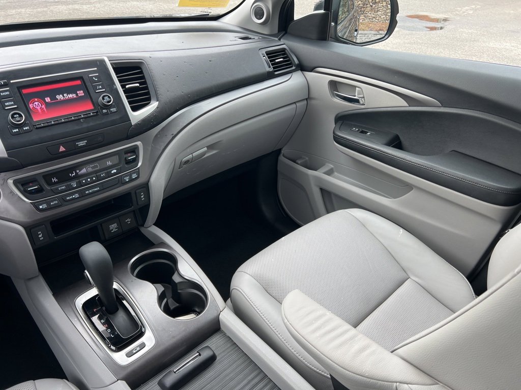 Used 2019 Honda Ridgeline RTL image 22