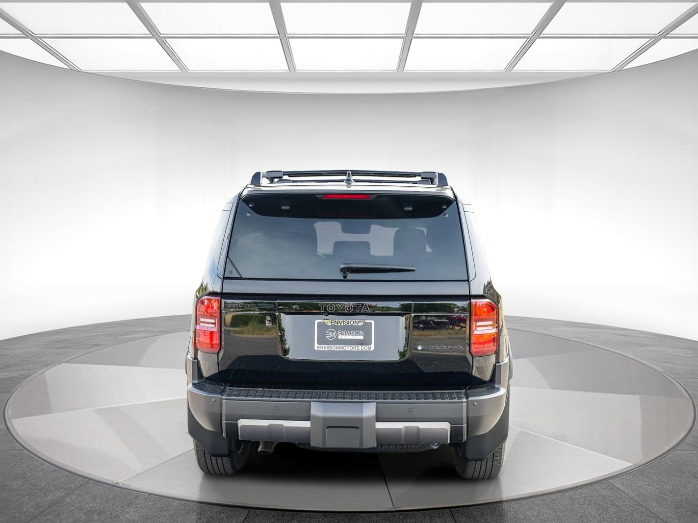 Used 2024 Toyota Land Cruiser image 3