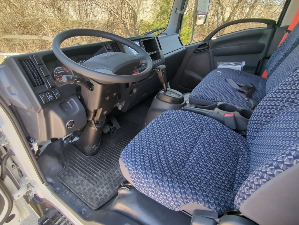 New 2025 Chevrolet Low Cab Forward 5500XG RWD image 7