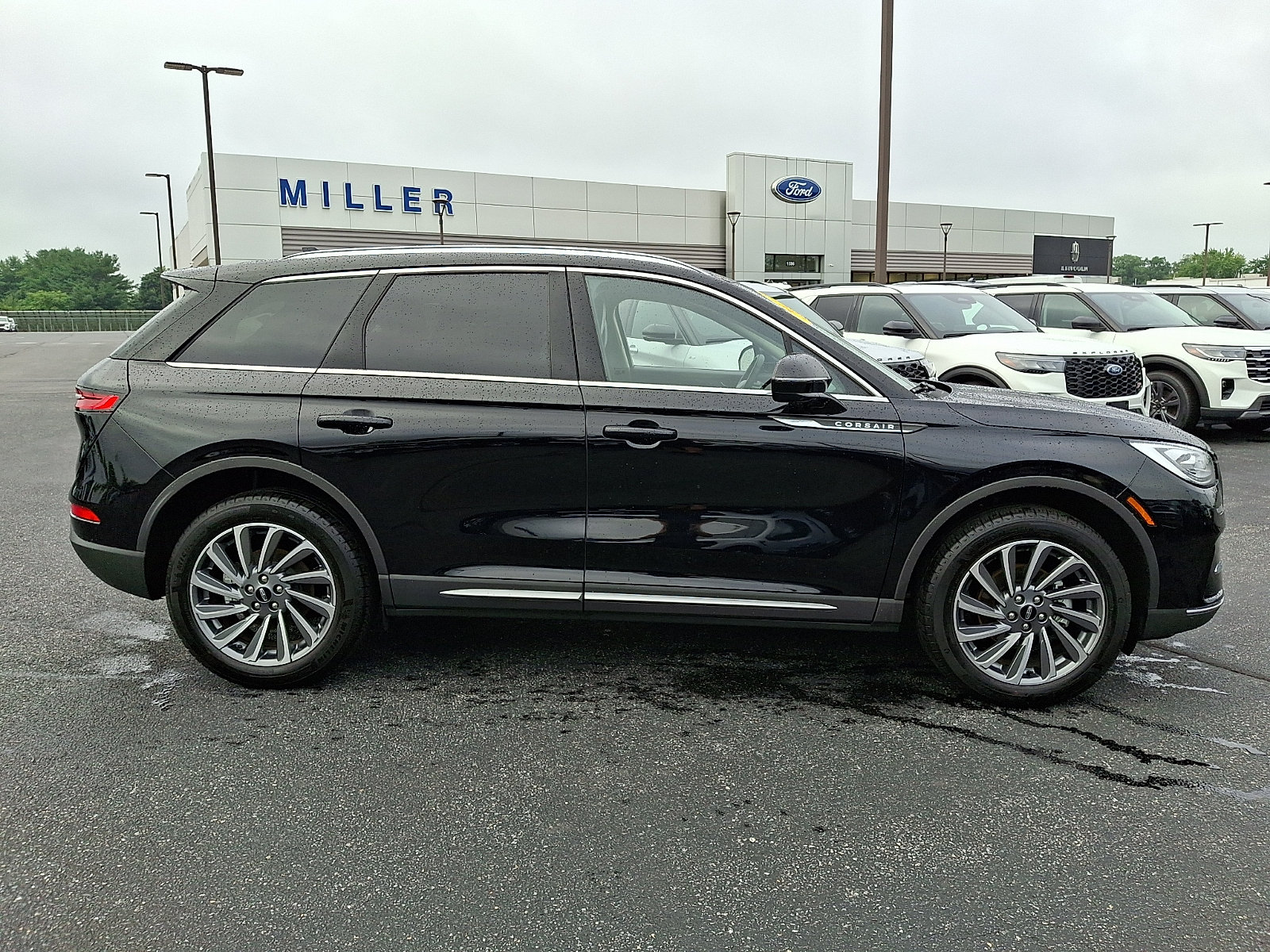 Certified 2024 Lincoln Corsair Reserve w/ Equipment Group 201A AWD/4WD image 7