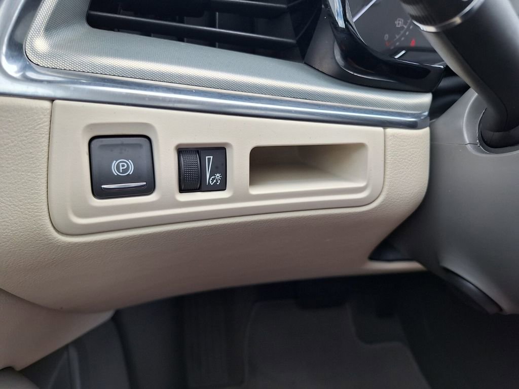 Certified 2023 Cadillac XT5 Premium Luxury image 22