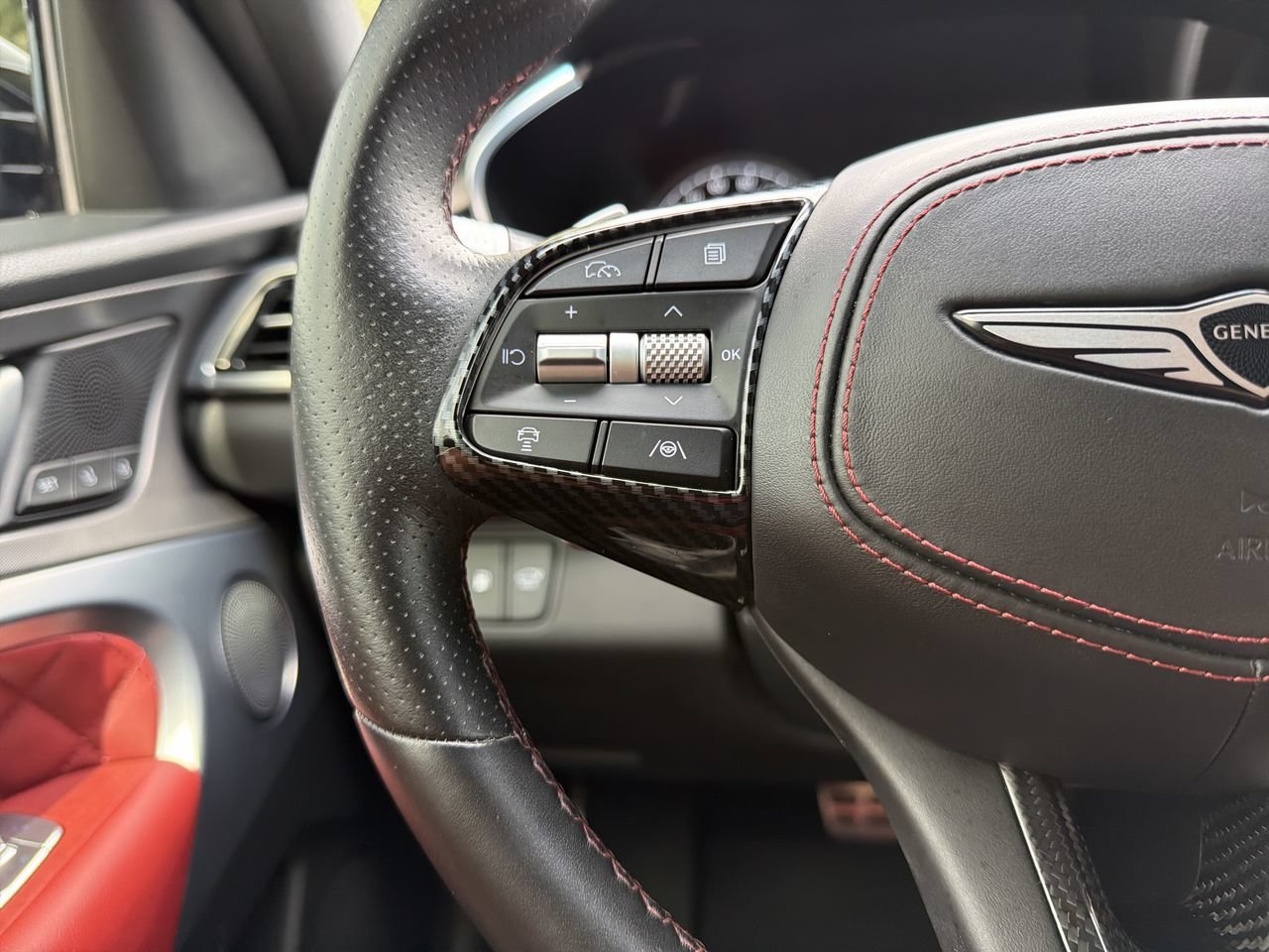 Used 2025 Genesis G70 3.3T Advanced w/ Sport Prestige Package RWD image 28