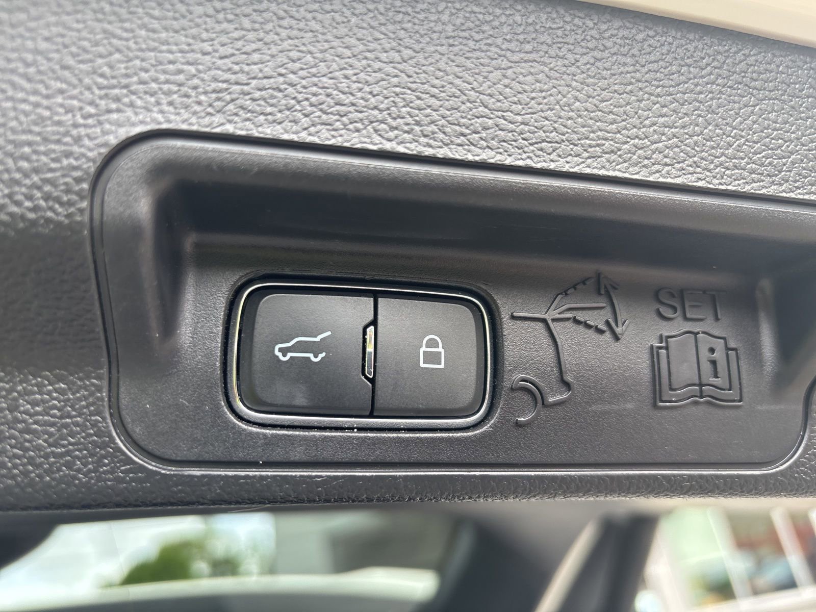 Used 2022 Ford Explorer ST w/ Equipment Group 401A image 34