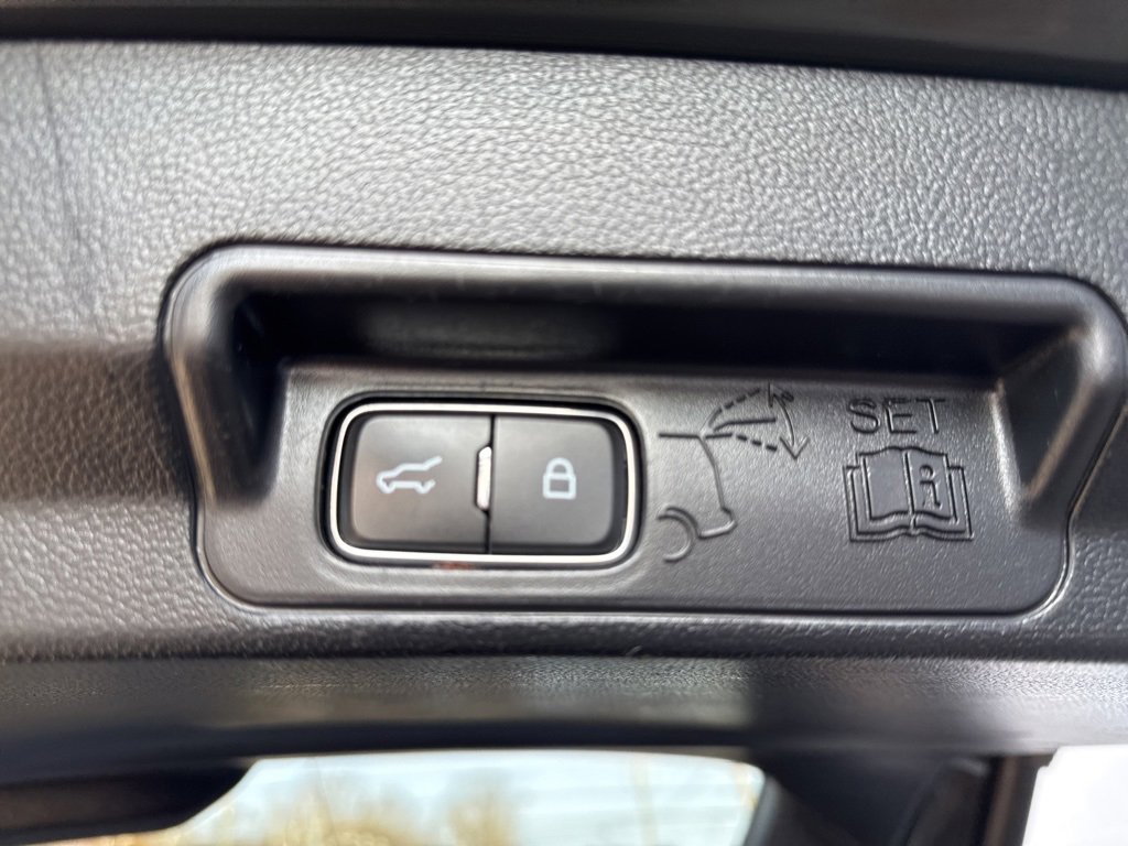 Used 2022 Ford Explorer ST w/ ST Street Pack image 16