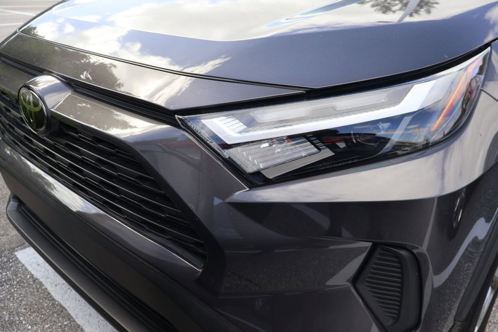 Used 2023 Toyota RAV4 LE image 3