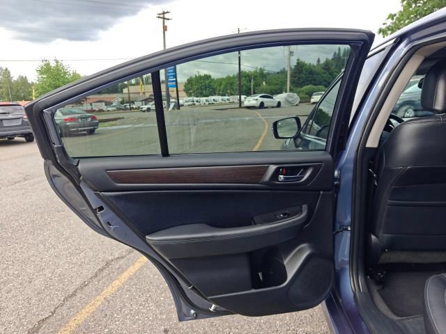 Used 2016 Subaru Legacy 3.6R Limited AWD/4WD image 31