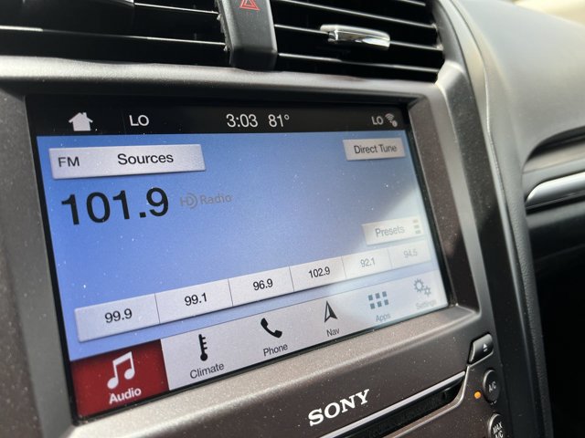 Used 2019 Ford Fusion Titanium FWD image 13
