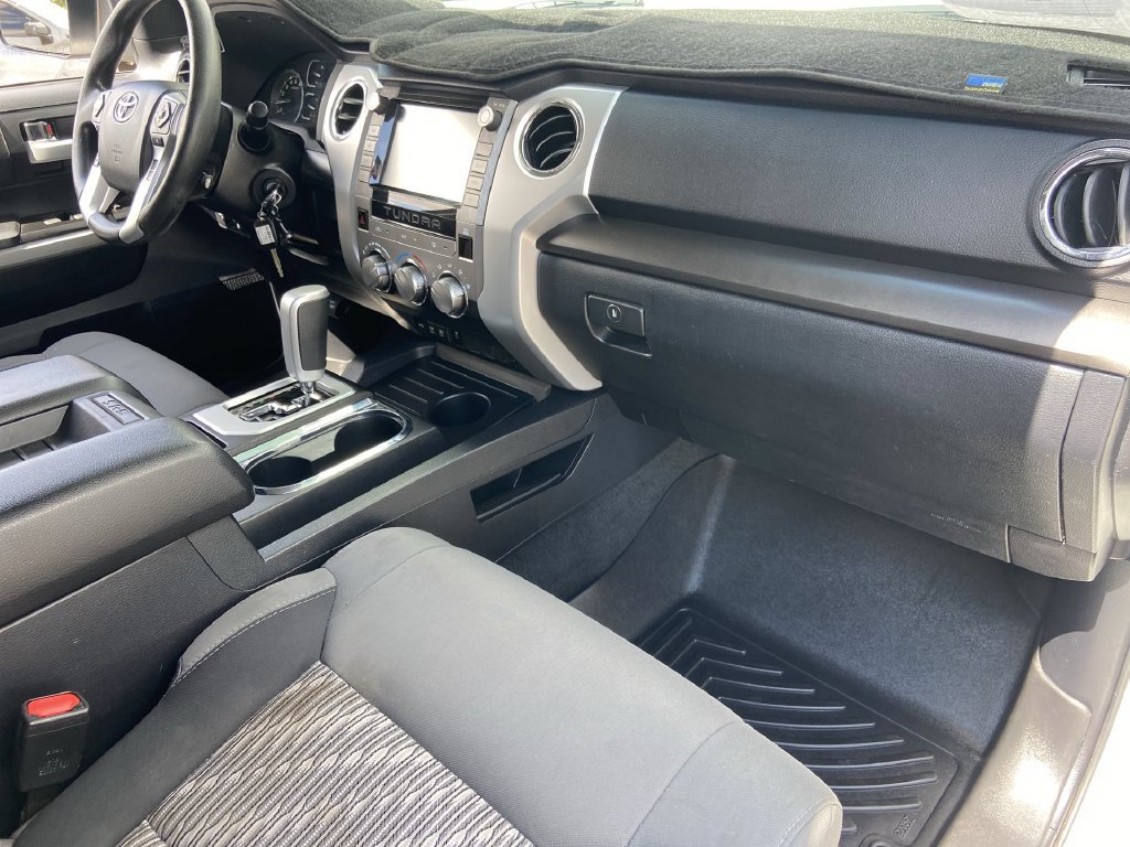 Used 2020 Toyota Tundra SR5 w/ SR5 Upgrade Package RWD image 22
