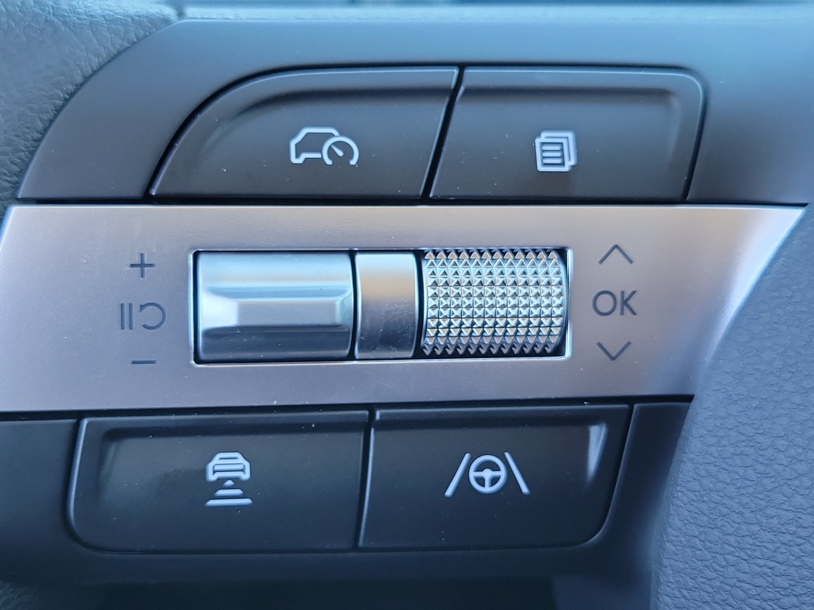 New 2026 Hyundai Tucson SE FWD image 8